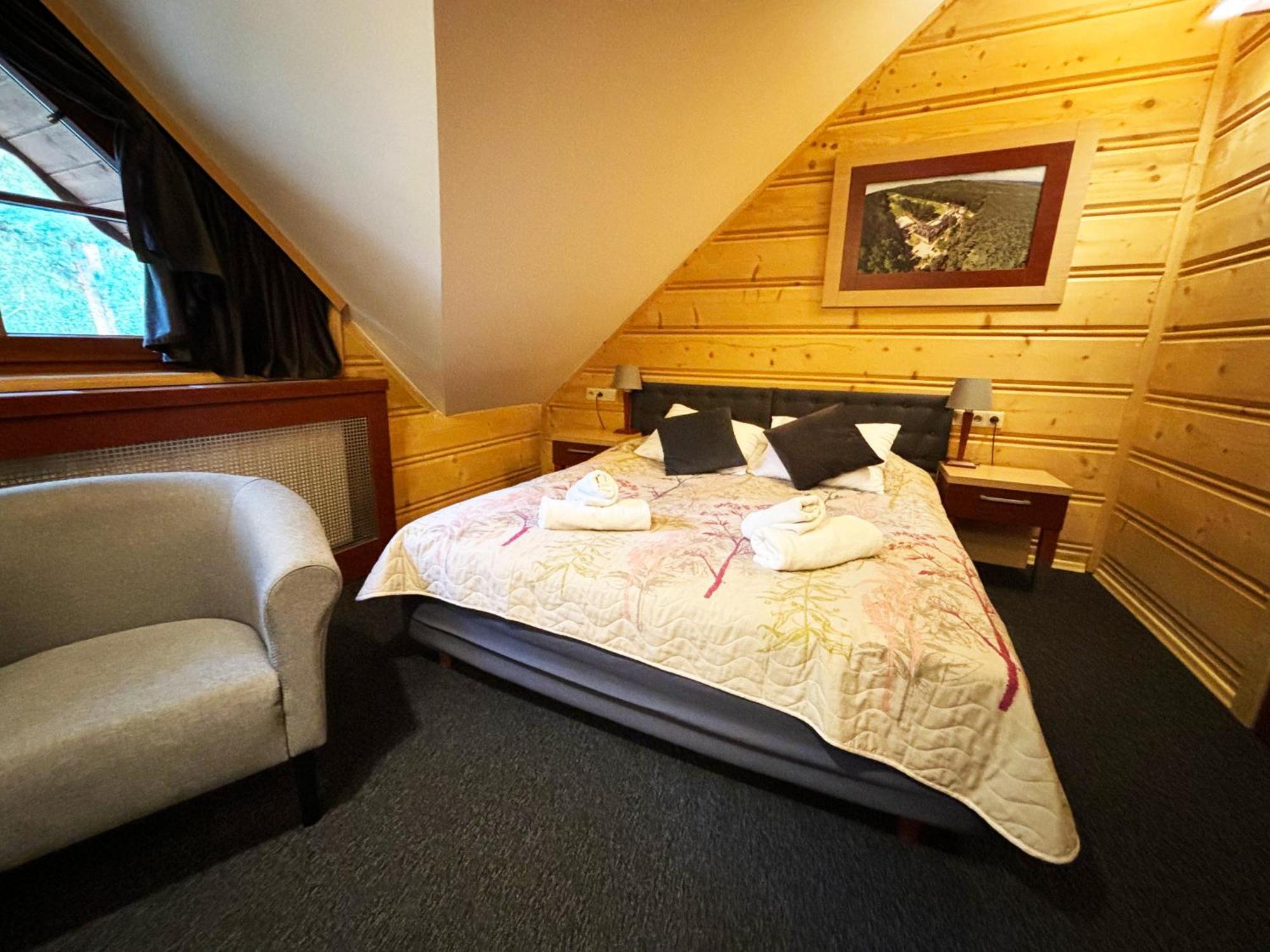 Hotel 365 Келце Екстериор снимка