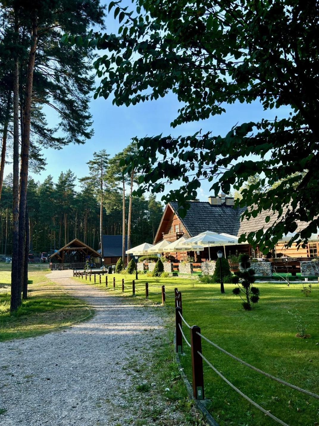 Hotel 365 Келце Екстериор снимка